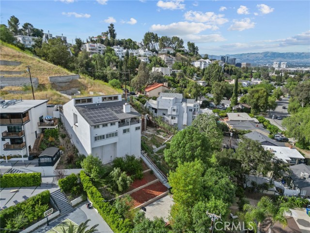 Detail Gallery Image 4 of 51 For 5156 Campo, Woodland Hills,  CA 91364 - 5 Beds | 4 Baths