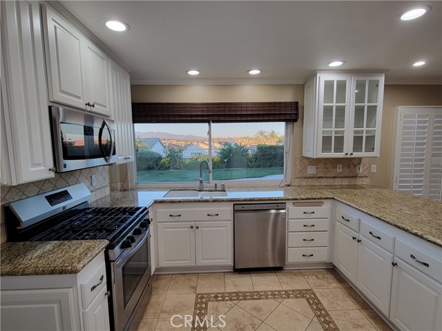 21902 Camargo, Mission Viejo CA: https://media.crmls.org/medias/b30b734f-f556-4cb1-a0d7-ba663406a038.jpg