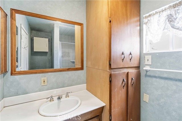 Detail Gallery Image 33 of 53 For 10457 Variel Ave, Chatsworth,  CA 91311 - 6 Beds | 5 Baths