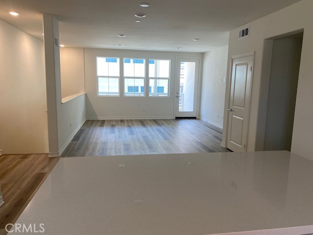 1369 Wingfoot, Carson CA: https://media.crmls.org/medias/b30be16b-d307-4e22-9647-21aca63da9f0.jpg
