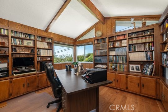 https://media.crmls.org/medias/b30c1721-8cac-4888-b0e9-939037a9d200.jpg?preset=X-Large