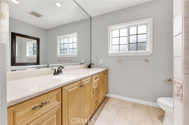 Detail Gallery Image 19 of 40 For 21016 Chatsworth St, Chatsworth,  CA 91311 - 4 Beds | 2/1 Baths