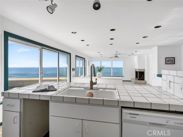 Detail Gallery Image 16 of 50 For 14800 Navarro, Manchester,  CA 95459 - 4 Beds | 3 Baths