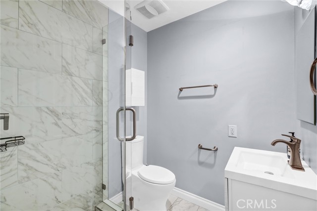 Detail Gallery Image 15 of 19 For 4532 Topanga Canyon, Woodland Hills,  CA 91364 - 4 Beds | 3 Baths