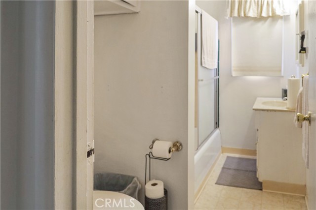 7460 Potomac Street, Riverside CA: https://media.crmls.org/medias/b30ef21e-d992-44bf-90dd-05963d698a6e.jpg