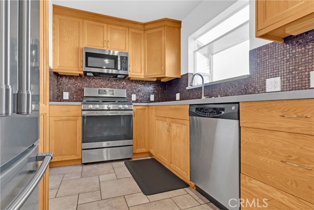 4748 W 140th Street, Hawthorne CA: https://media.crmls.org/medias/b30f3fd3-c4ca-48a5-8835-004f1271c7fc.jpg