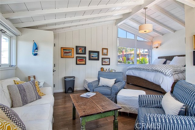 Detail Gallery Image 4 of 15 For 681 Seaview St #B,  Laguna Beach,  CA 92651 - 1 Beds | 1 Baths