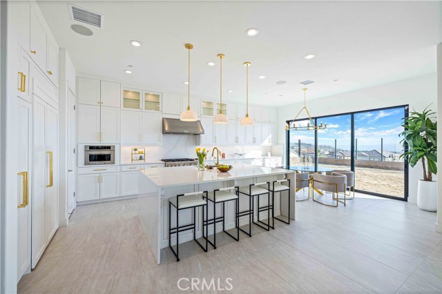 Detail Gallery Image 10 of 46 For 20644 W Deer Grass Ct, Porter Ranch,  CA 91326 - 5 Beds | 5/1 Baths