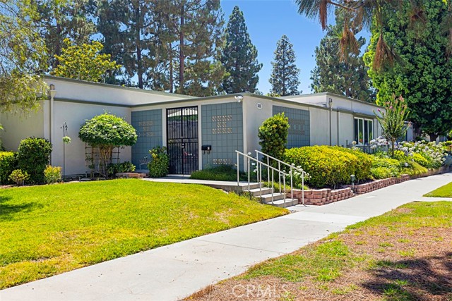 Detail Gallery Image 1 of 1 For 302 Avenida Sevilla #C,  Laguna Woods,  CA 92637 - 2 Beds | 2 Baths