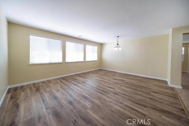 Detail Gallery Image 12 of 41 For 38729 Clearbrook Dr., Murrieta,  CA 92563 - 4 Beds | 2/1 Baths