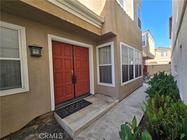 624 Goldenwest Street, Huntington Beach CA: https://media.crmls.org/medias/b311ad1d-42ad-4206-b9c6-edc8e93b5cb0.jpg