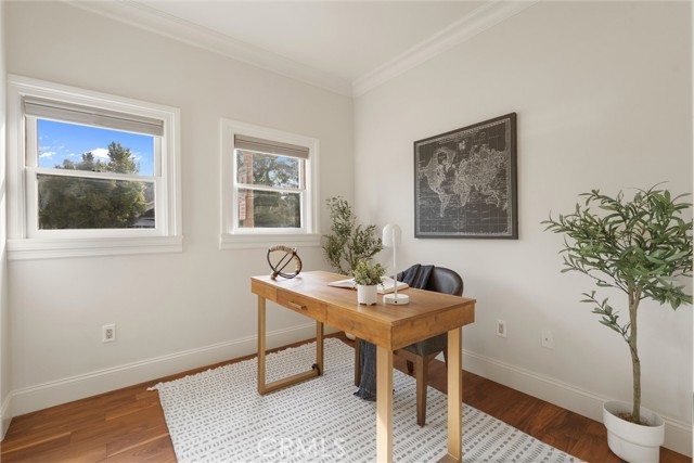 Detail Gallery Image 11 of 17 For 2546 E 10th, Long Beach,  CA 90804 - 2 Beds | 2 Baths