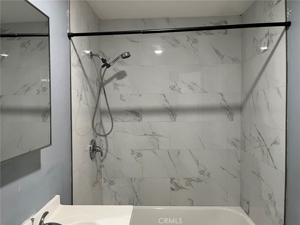https://media.crmls.org/medias/b311ff27-d2a2-4192-9359-5f94833d99cd.jpg?preset=X-Large