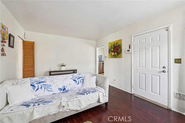 Detail Gallery Image 7 of 23 For 2938 Oakwood, Lynwood,  CA 90262 - 2 Beds | 1 Baths