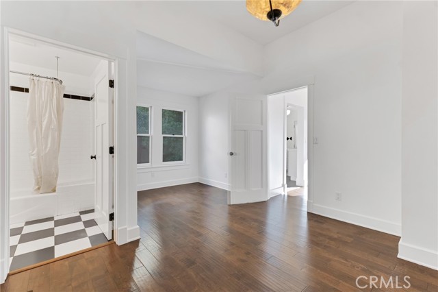 Detail Gallery Image 27 of 36 For 6117 Glen Holly St, Los Angeles,  CA 90068 - 2 Beds | 2 Baths