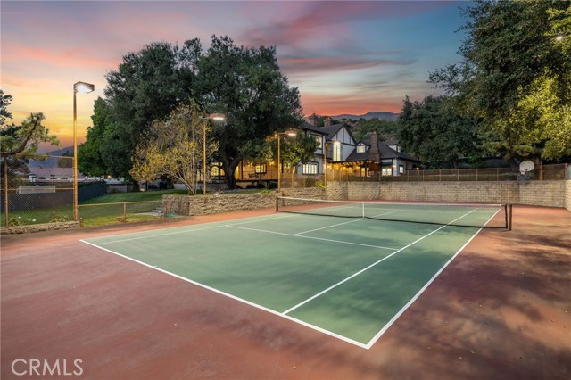 533 E Sierra Madre Avenue, Glendora CA: https://media.crmls.org/medias/b3130491-c9c0-4328-9db3-e01bf92f9bce.jpg