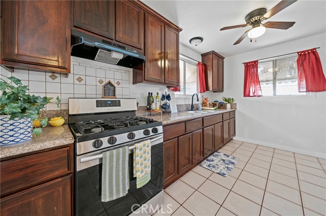 Detail Gallery Image 7 of 25 For 15208 Flynn St, La Puente,  CA 91744 - 4 Beds | 2 Baths