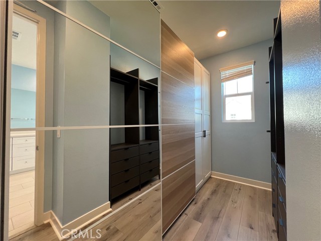 4292 S Heather Privado, Ontario CA: https://media.crmls.org/medias/b31354d8-7d57-46e1-88be-dd941af8f8da.jpg