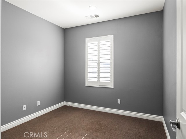 28002 Kenny Lane, Saugus CA: https://media.crmls.org/medias/b3137d4d-a563-41e7-a4a2-0bfb9591d8d6.jpg