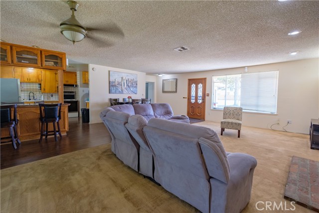 Detail Gallery Image 6 of 19 For 8841 California Ave, Riverside,  CA 92503 - 3 Beds | 2 Baths