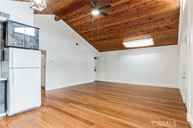 Detail Gallery Image 8 of 20 For 4708 Orion Ave, Sherman Oaks,  CA 91403 - 2 Beds | 2 Baths