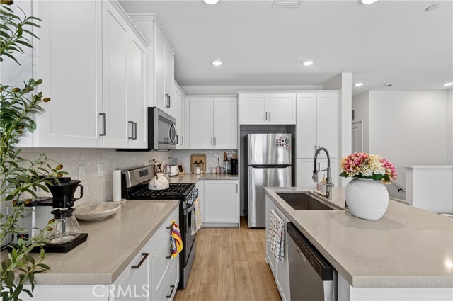 Detail Gallery Image 9 of 41 For 4091 S Wildflax Paseo, Ontario,  CA 91761 - 3 Beds | 3 Baths