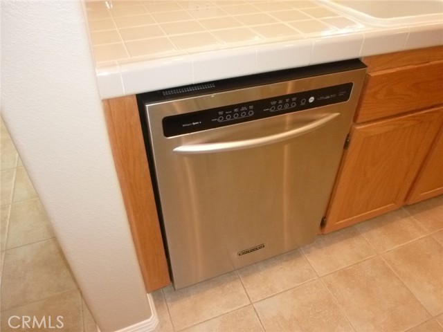 Detail Gallery Image 13 of 46 For 141 Trofello Ln, Aliso Viejo,  CA 92656 - 2 Beds | 2/1 Baths