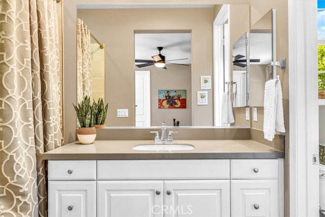 11 Risa Street, Rancho Mission Viejo CA: https://media.crmls.org/medias/b3183b47-eac5-4f10-ac36-f10f6533fbbd.jpg