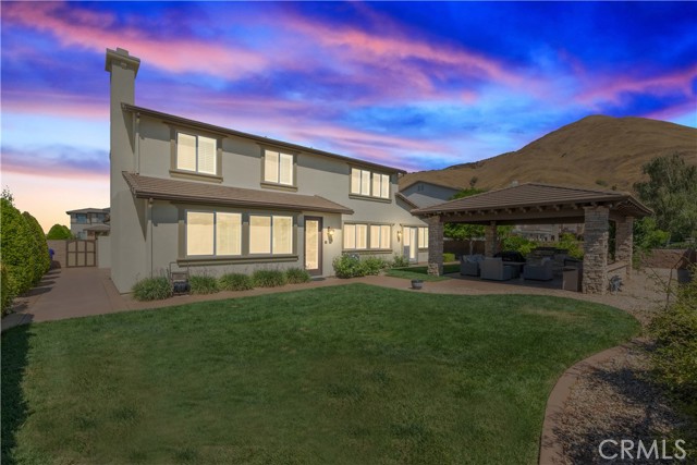 Detail Gallery Image 2 of 48 For 11645 Wiggins Ct, Yucaipa,  CA 92399 - 4 Beds | 3/1 Baths