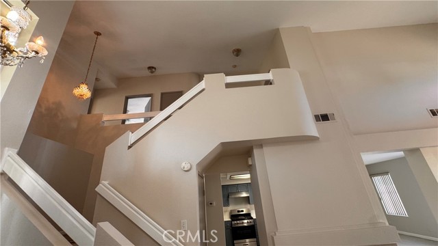 Detail Gallery Image 8 of 29 For 815 Alpine, Pomona,  CA 91767 - 3 Beds | 3 Baths