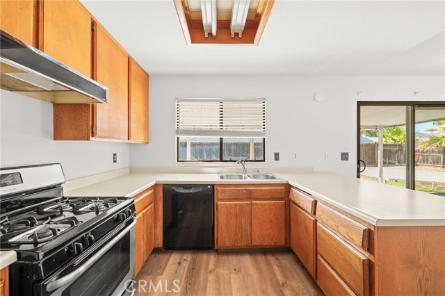 Detail Gallery Image 16 of 45 For 29527 Singing Wood Ln, Menifee,  CA 92586 - 4 Beds | 2 Baths