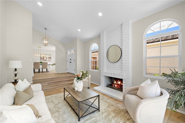16 Bluejay, Irvine CA: https://media.crmls.org/medias/b31a3a9a-5e00-4caa-84c3-443e39fe951c.jpg