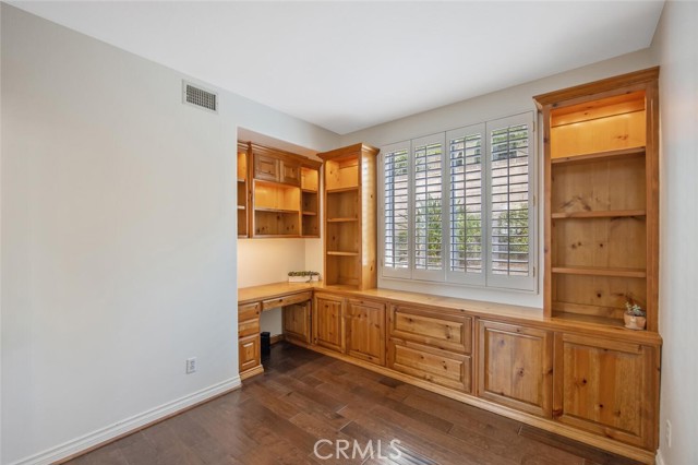 27448 Whitefield Place, Valencia CA: https://media.crmls.org/medias/b31a9e4a-ae05-4004-8bab-899cddcf0f6f.jpg