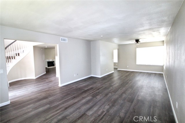 13083 Raenette Way, Moreno Valley CA: https://media.crmls.org/medias/b31b734a-e284-42e4-841b-7e20edaef68d.jpg
