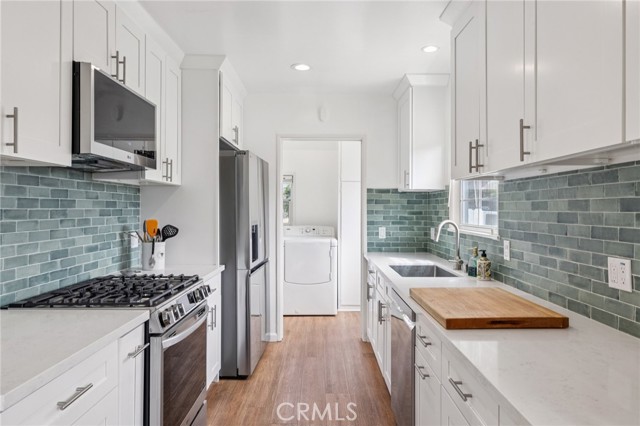 Detail Gallery Image 21 of 58 For 17006 Cantara St, Lake Balboa,  CA 91406 - 3 Beds | 2 Baths