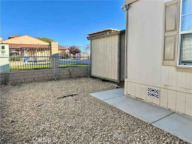 Detail Gallery Image 8 of 44 For 20843 Waalew Rd #C104,  Apple Valley,  CA 92307 - 3 Beds | 2 Baths