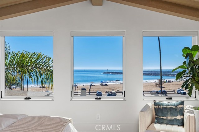Detail Gallery Image 21 of 47 For 3130 Breakers, Corona Del Mar,  CA 92625 - 3 Beds | 2/1 Baths