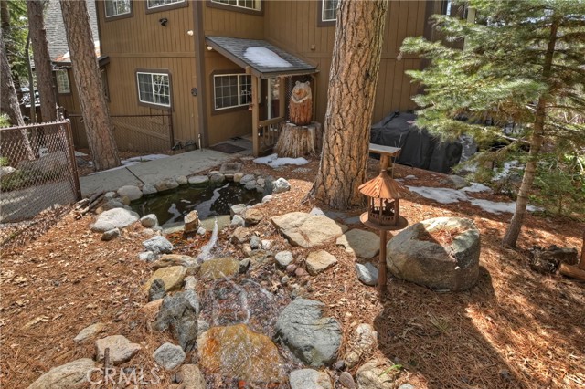 Detail Gallery Image 5 of 56 For 26400 Augusta Dr, Lake Arrowhead,  CA 92352 - 5 Beds | 2/1 Baths