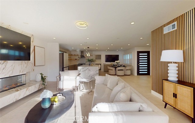 Detail Gallery Image 17 of 67 For 17541 Santa Cristobal, Fountain Valley,  CA 92708 - 4 Beds | 2/1 Baths