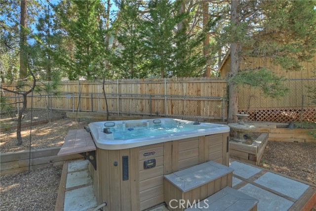 Detail Gallery Image 30 of 48 For 421 Northern Cross Dr, Big Bear Lake,  CA 92315 - 3 Beds | 2 Baths