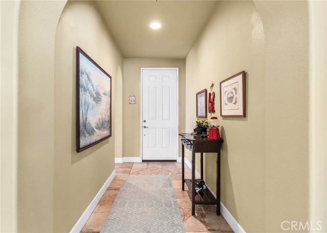 31960 Hollyhock Street, Lake Elsinore CA: https://media.crmls.org/medias/b31e5f4e-2033-4689-b4b6-1390818bb07e.jpg