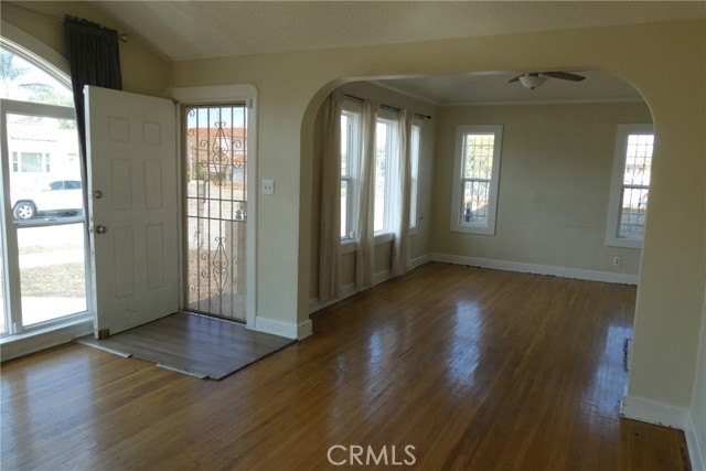 Detail Gallery Image 8 of 33 For 7040 Arlington, Los Angeles,  CA 90043 - 3 Beds | 2 Baths