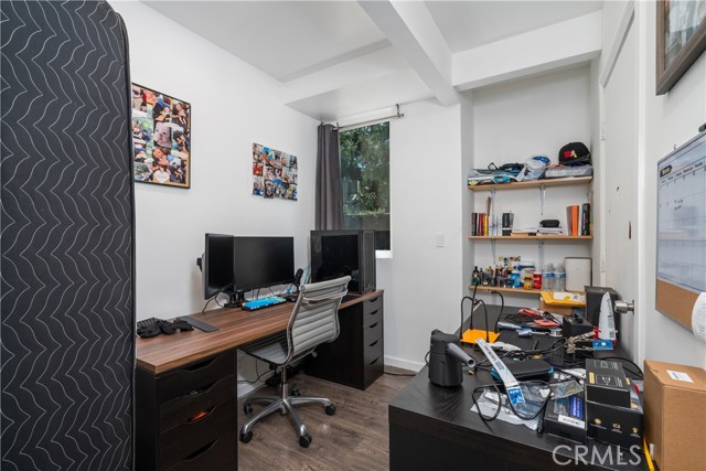 Detail Gallery Image 22 of 43 For 7241 Woodrow Wilson Dr, Los Angeles,  CA 90068 - 2 Beds | 2 Baths