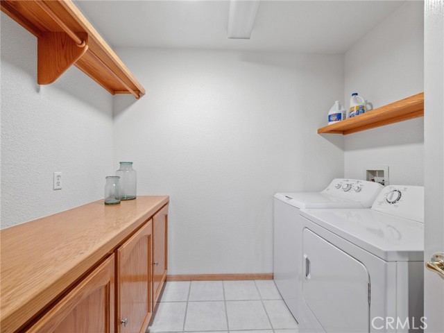 14526 Galleon Lane, Helendale CA: https://media.crmls.org/medias/b31f4fe5-8e70-467b-b683-bc3862e48f62.jpg