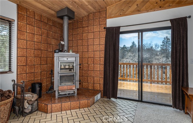 Detail Gallery Image 11 of 35 For 1772 Columbine Dr, Big Bear City,  CA 92314 - 3 Beds | 2/1 Baths