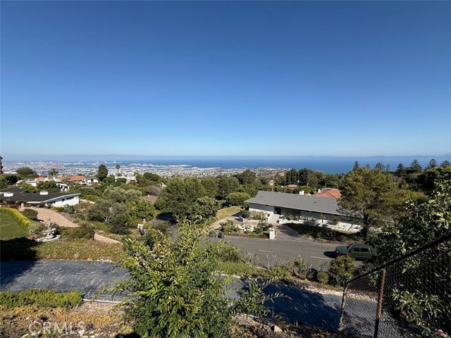 3111 Deluna Drive, Rancho Palos Verdes CA: https://media.crmls.org/medias/b3211c73-1c37-4c44-b071-37cae1d77575.jpg