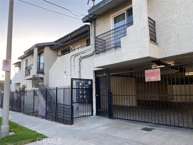 Image 2 for 402 N Ardmore Ave, Los Angeles, CA 90004