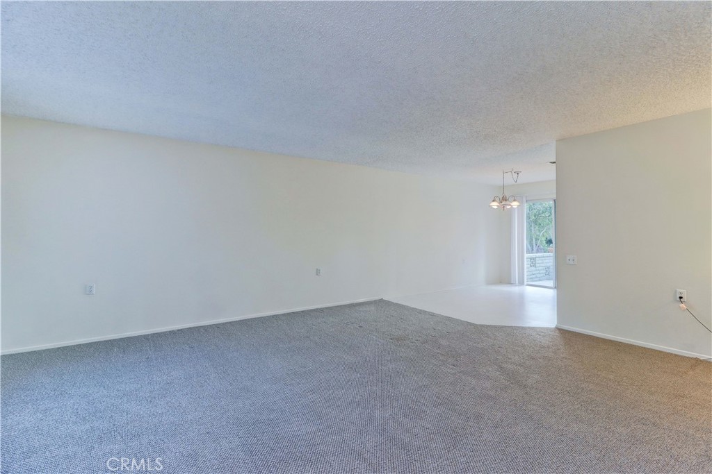 MLS #OC25267667 image #12