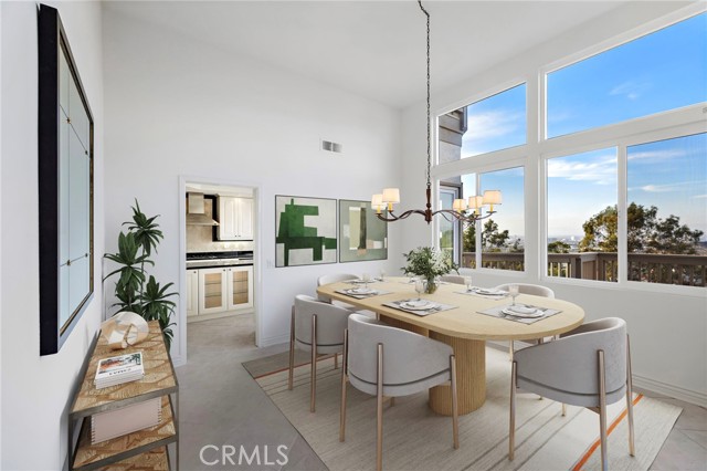 31 Saint Tropez, Newport Beach CA: https://media.crmls.org/medias/b32301af-21d8-493e-be85-535aff706951.jpg