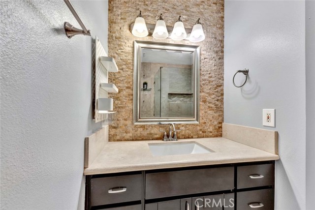 6600 Warner Avenue, Huntington Beach CA: https://media.crmls.org/medias/b3247b1c-bb4c-4b65-9e8a-b2944cab2169.jpg